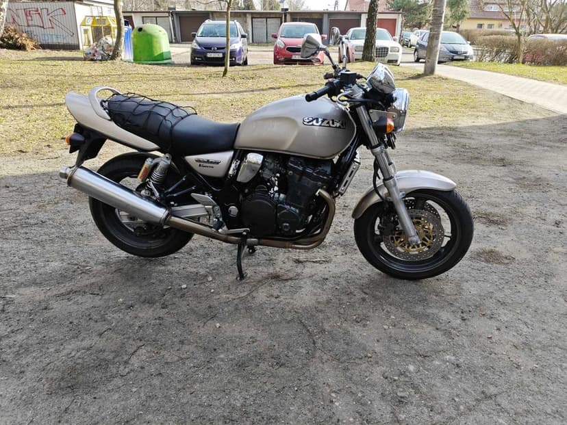 Suzuki GSX 750 Inazuma 1999 - 45 000 km