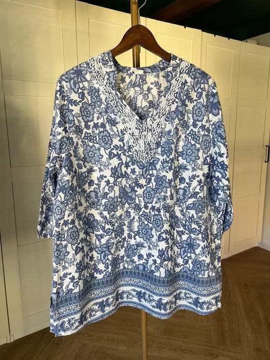 Piękna niebiesko biała bluzka z bawełny rozmiar 46