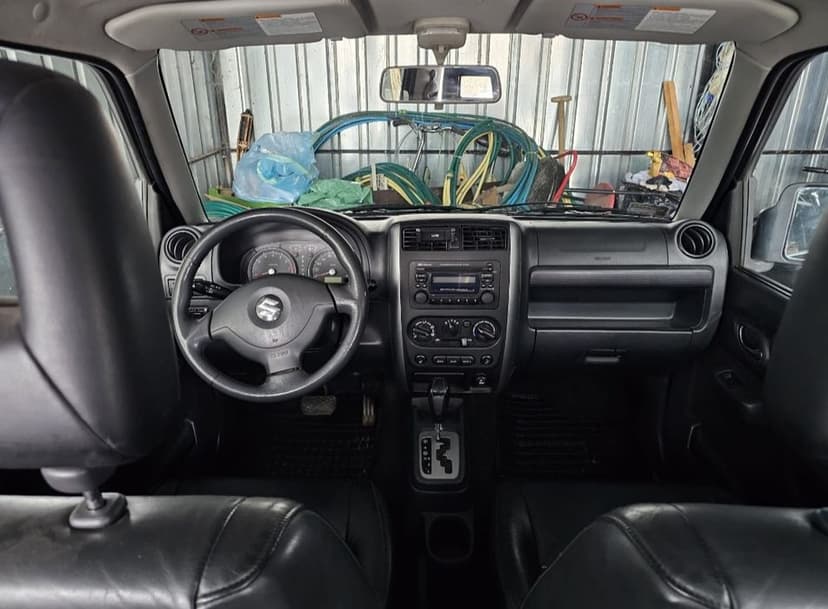 Suzuki Jimny 4x4 elegance