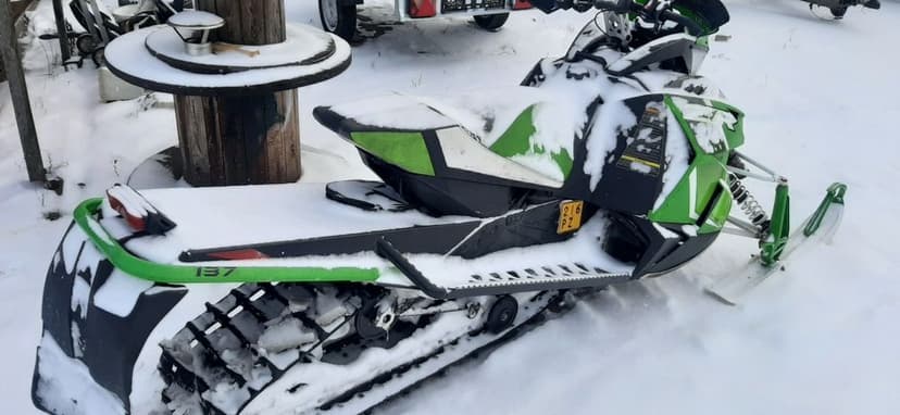 Arctic cat ZR 8000 RR 137cali skuter śnieżny  szatan