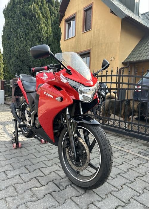 Honda    CBR 125