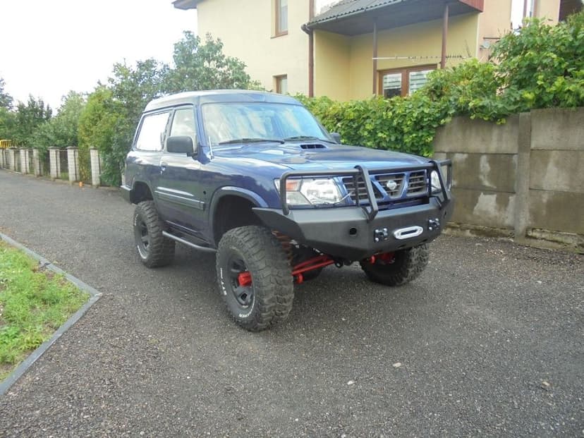 Zderzak Off road Nissan Patrol Y 61 w częściach