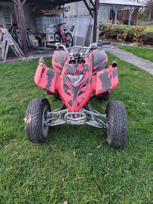 Quad 250 uszkodzony, sprowadzony automat