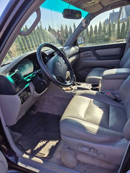 Toyota Land Cruiser 4.7 V8