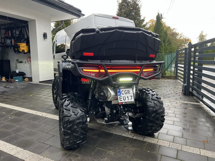 Sprzedam Cf moto 1000, 1200 km stan bdb