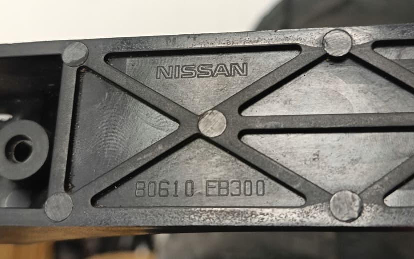 MOCOWANIE WSPORNIK KLAMKI PRAWY PRZÓD NISSAN NAVARA QASHQAI PATHFINDER