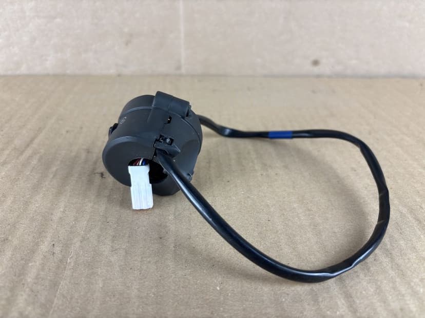 Ducati Monster 821 Przełącznik Prawy Stop Start 2016