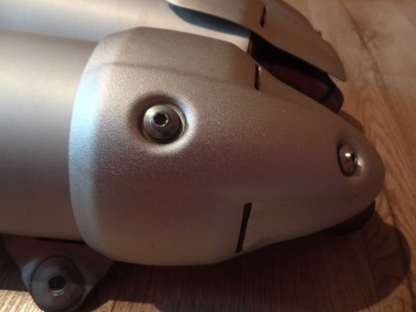 DUCATI MONSTER 696 wydech OEM bez uszkodzeń