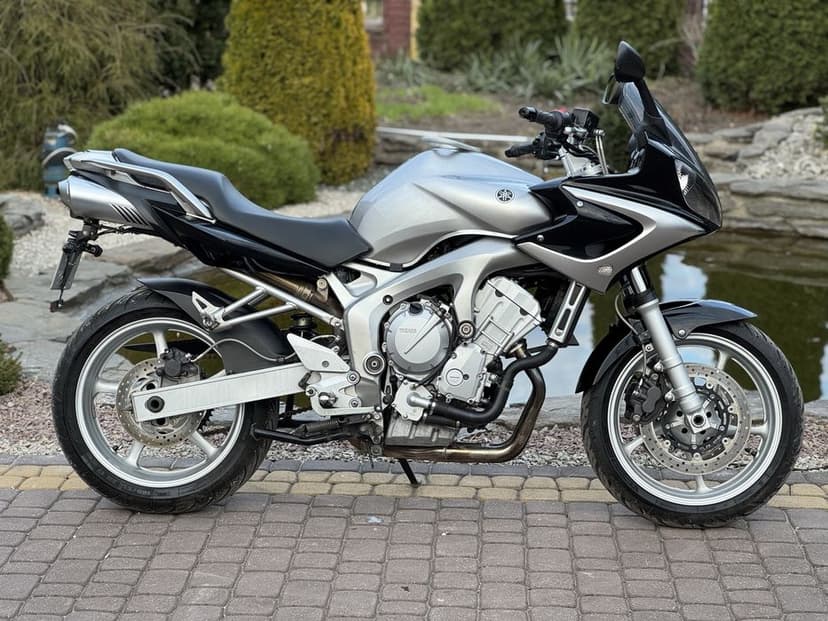 YAMAHA FZ6 Fazer Dostawa Ładny Stan