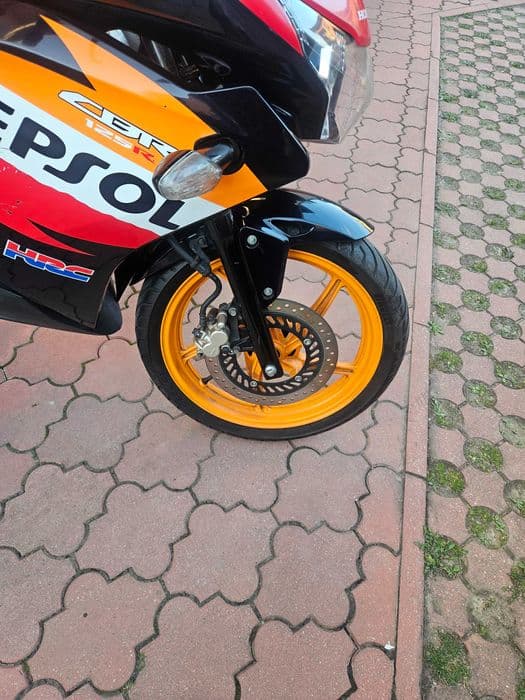 Honda CBR 125R Repsol