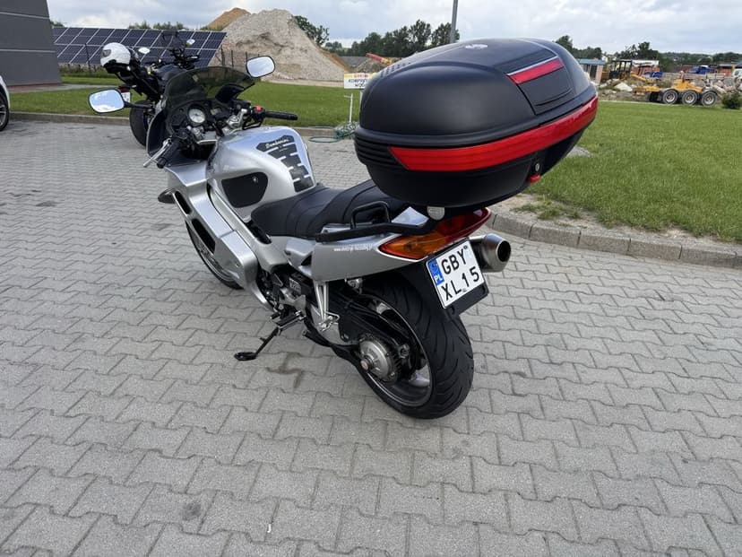 Motocykl Honda VFR 800 fi RC46 2001r v-ka V4