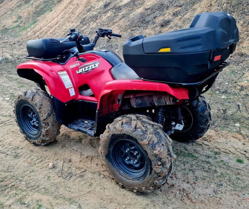 YAMAHA GRIZZLY 700CC zarejstrowana ubezpieczona ŚLICZNY stan kufry