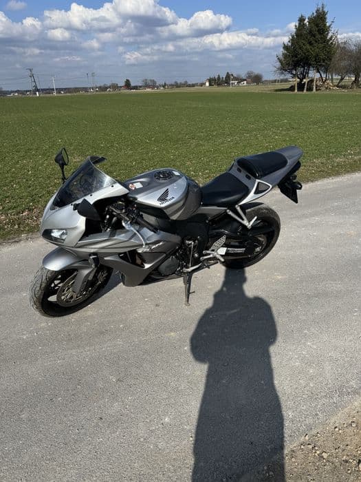 Honda CBR 1000 Super Stan .