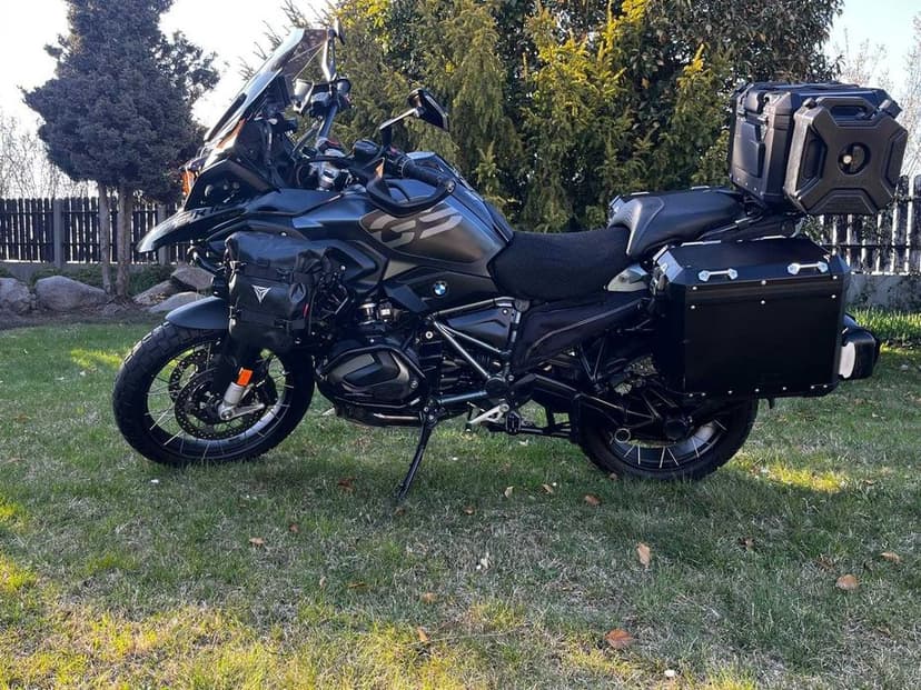 BMW R1250 GS Triple Black 2022 Pełne wyposażenie STAN DOSKONAŁY