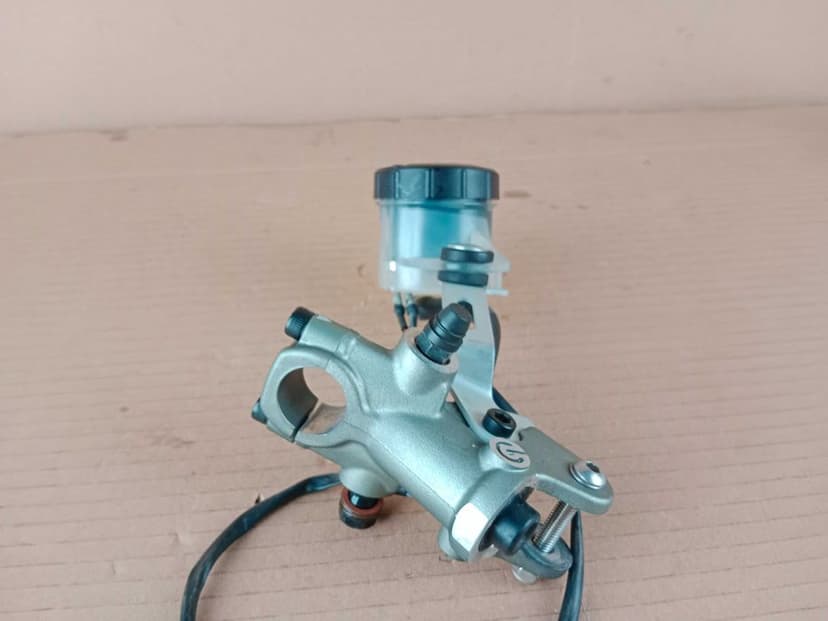 Ducati Panigale 959 Pompa Hamulca Pompa Hamulcowa BREMBO 16-19