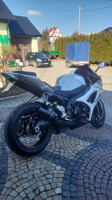 Suzuki GSX-R 1000 motor ścigacz k8 ładny, zadbany