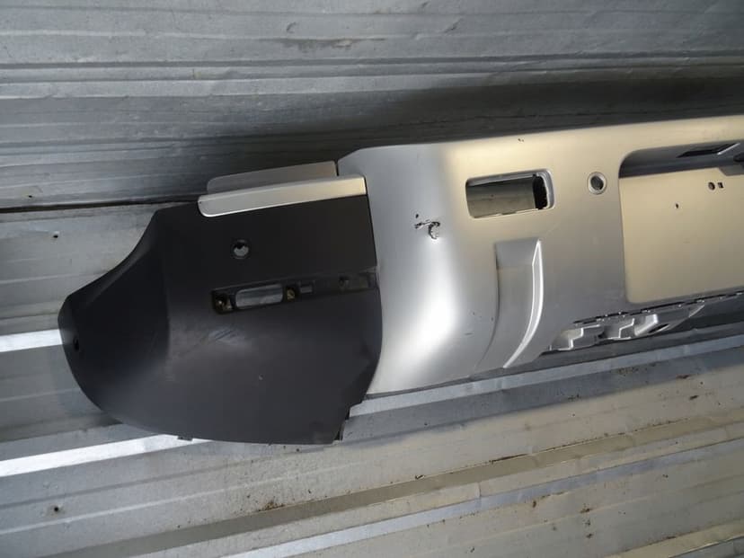 zderzak tył land rover defender ii 19- oryginał