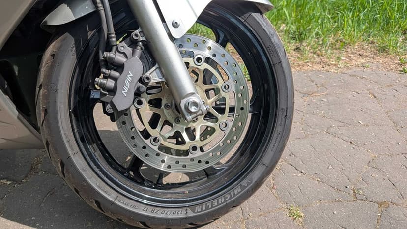 Motocykl Honda VFR800