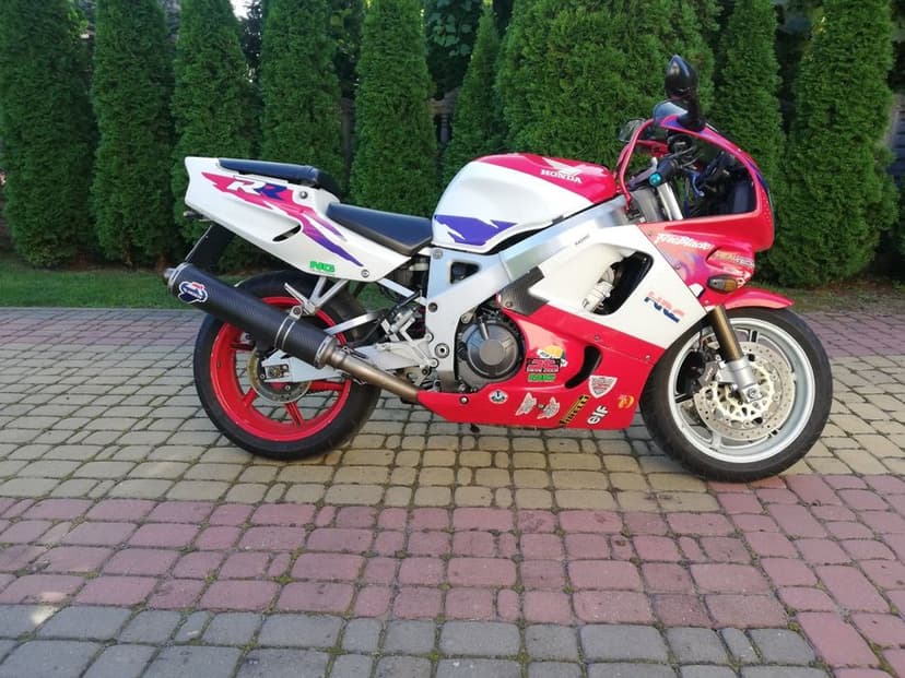 Honda CBR 900 RR