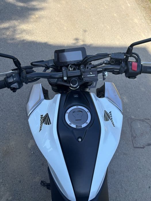 Honda cb125r 2018r