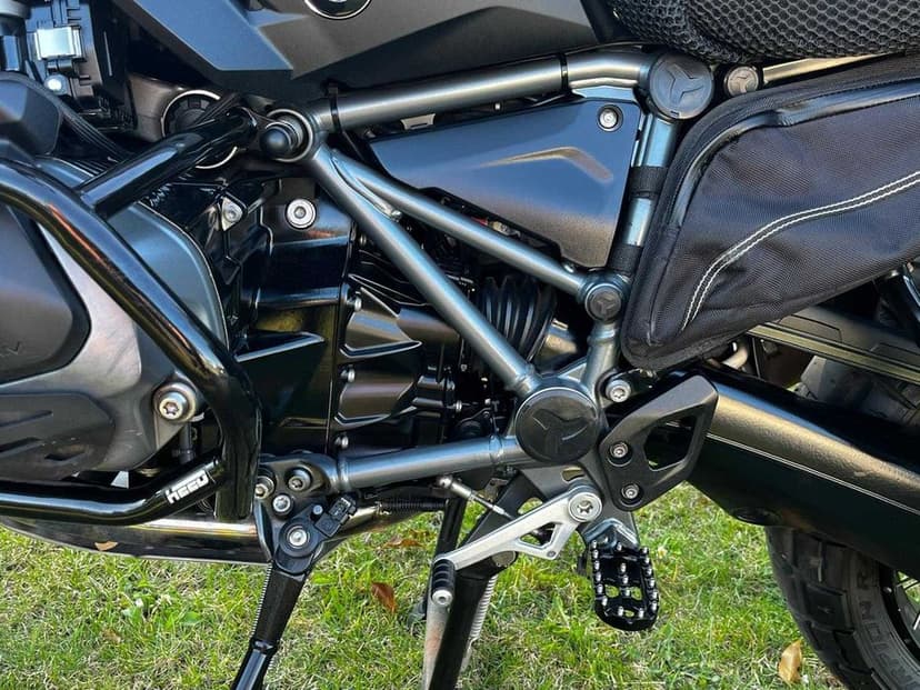 BMW R1250 GS Triple Black 2022 Pełne wyposażenie STAN DOSKONAŁY