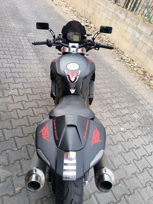 Aprilia Tuono (Carbon)