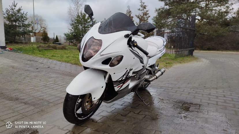 Dymiony reflektor przedni Suzuki Hayabusa 1 generacja 1999-07