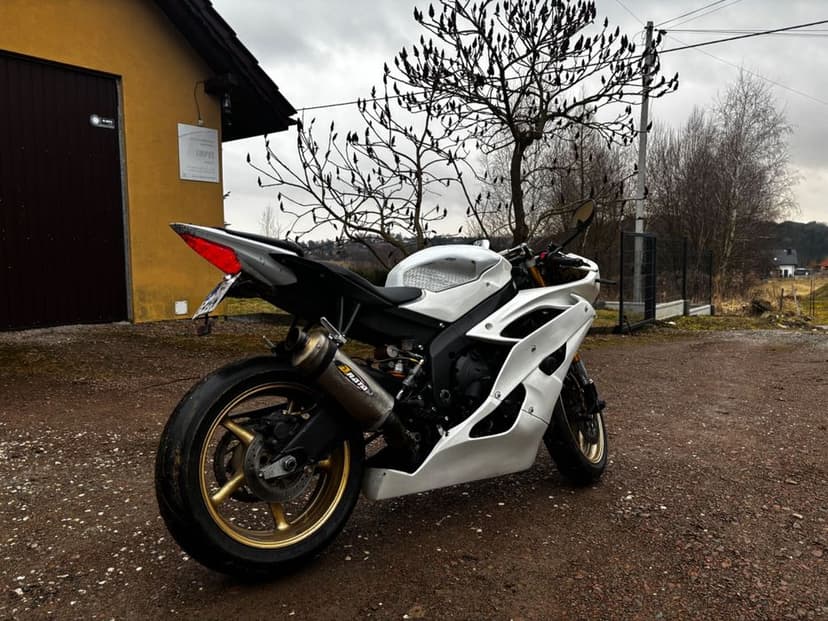 Motocykl Yamaha R6 Rj15 2014
