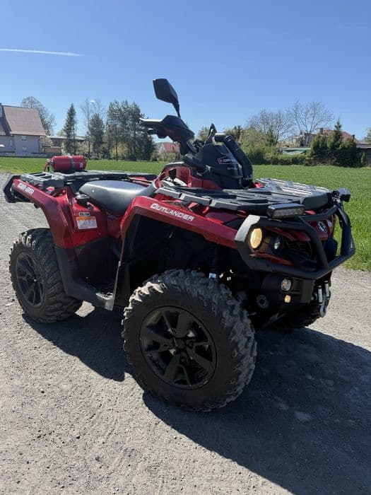 quad can-am outlander