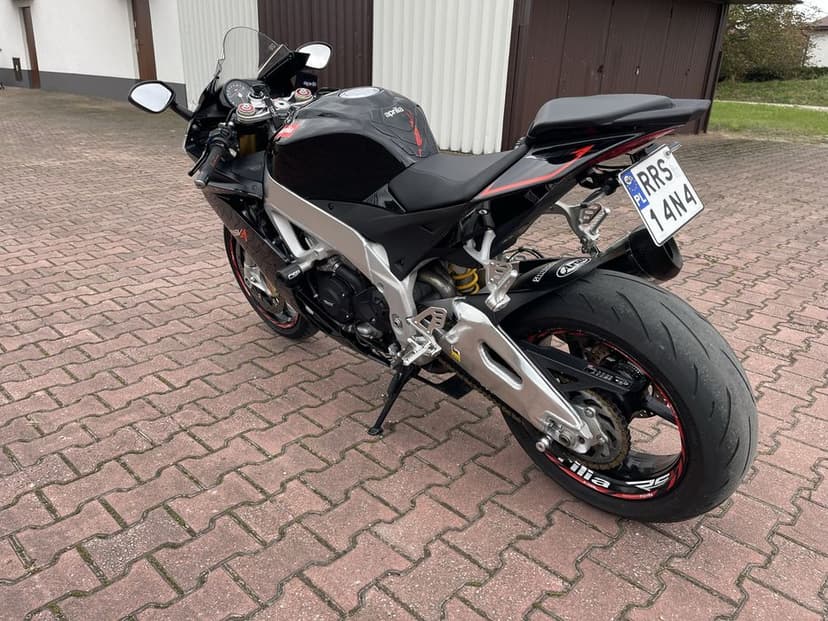 Aprilia rsv4 APRC