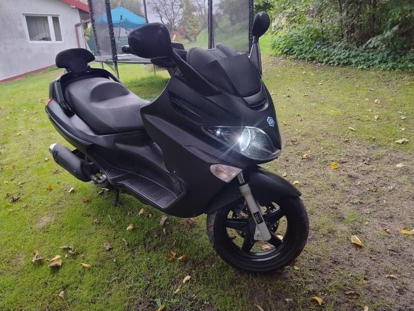 Piaggio xevo 125cm kat.B fajny stan! Mały przebieg.