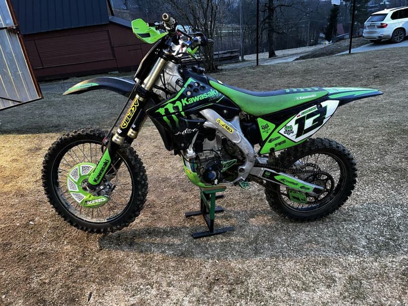 PO REMONCIE !! Sprzedam/ Zamienie na quada / busa ! Kawasaki KXF 250 !