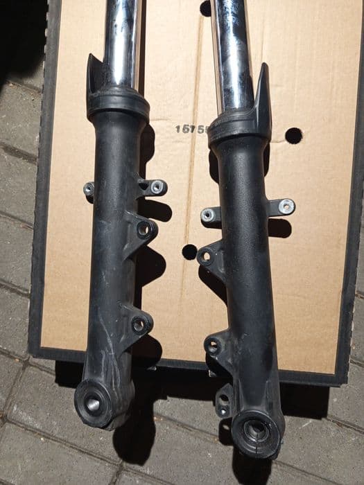 Yamaha MT 07 21+ lagi amortyzatory przód P+ L proste