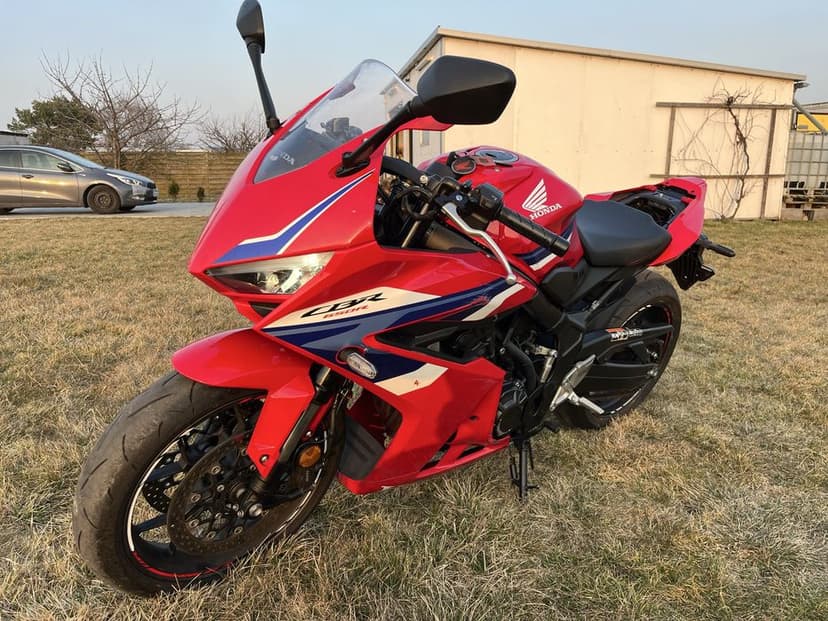 Honda CBR 650 R  E-Clutch 2024 rok Kat A