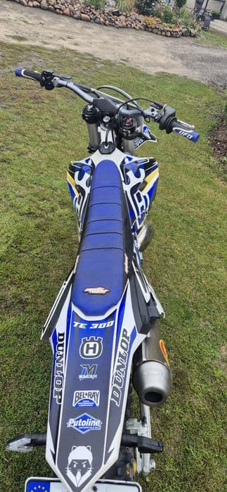 Sprzedam husvwane 300te full fmf sprzęgło reklusa  cena do końca miesi