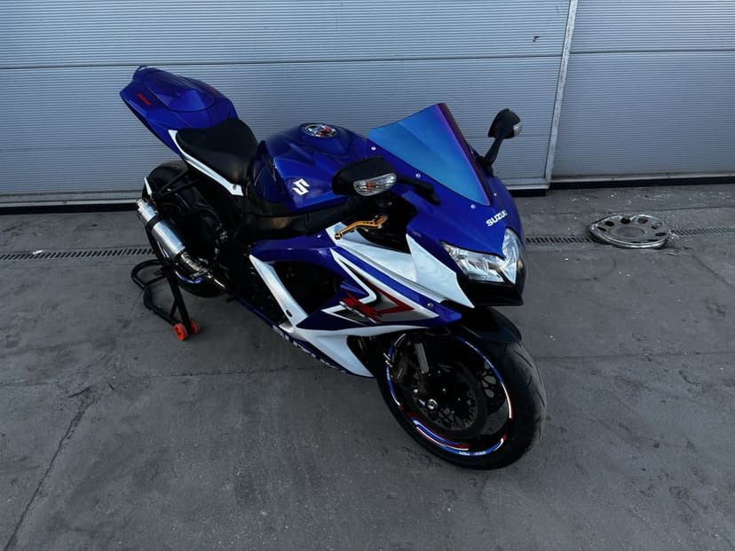 Suzuki gsxr 750 K8