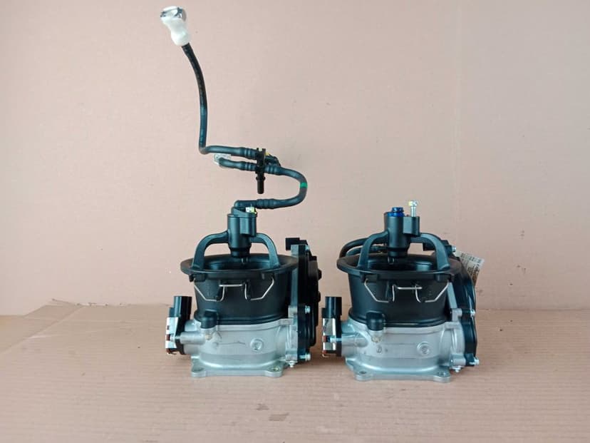 Ducati Panigale 959 Przepustnice Przepustnica Wtryski TPS Czujnik 16+