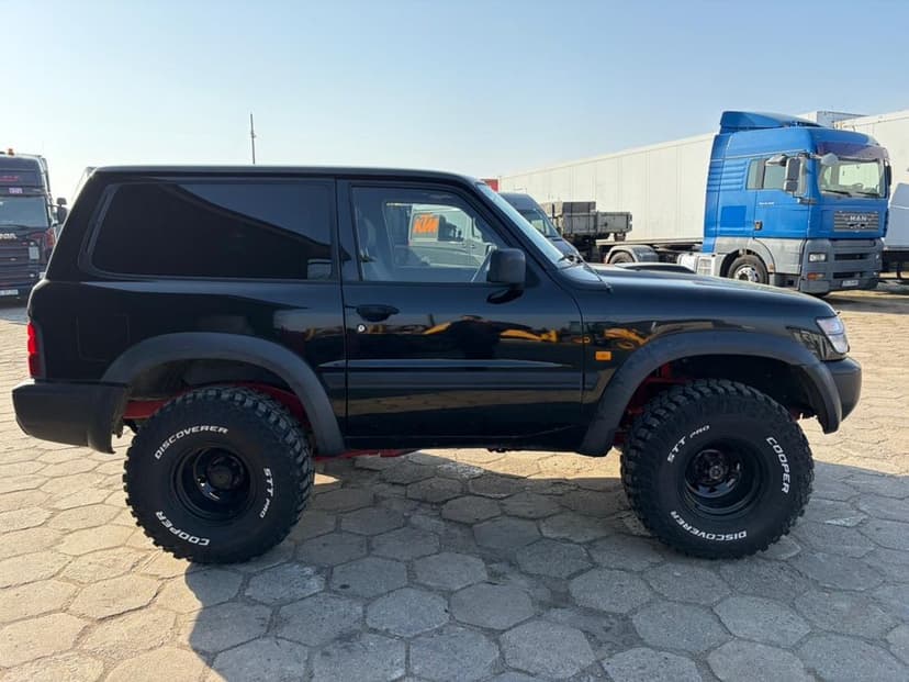 Nissan Patrol Y61 2.8