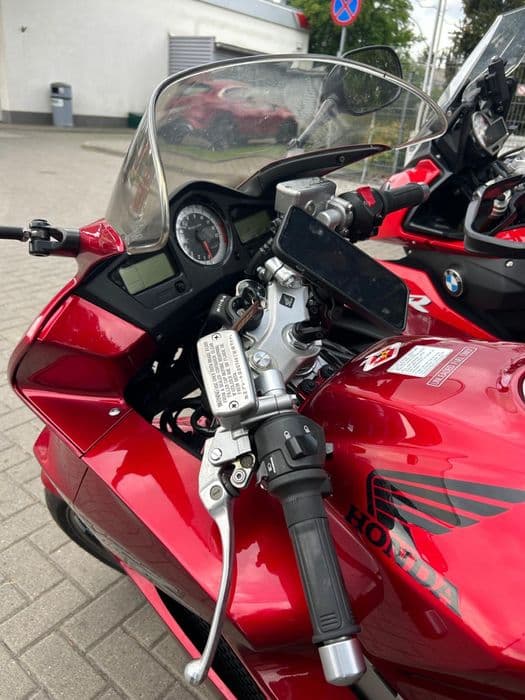 Honda VFR800 z ABS, nowe opony,49k przebieg