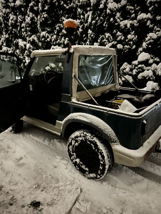 Sprzedam suzuki samurai z plugiem do odsniezania