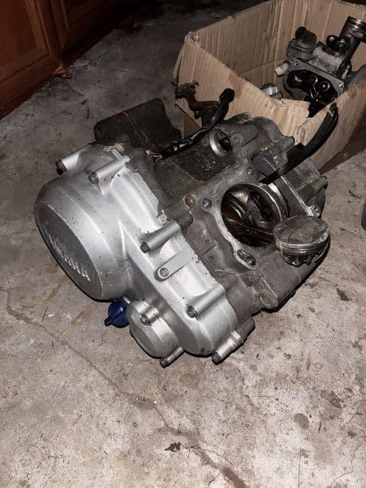 Silnik Yamaha WR125X 2009 – uszkodzony – na części / do remontu