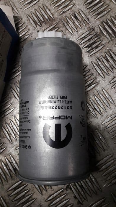 Jeep Cherokee 2.43.7 Filtr Paliwa