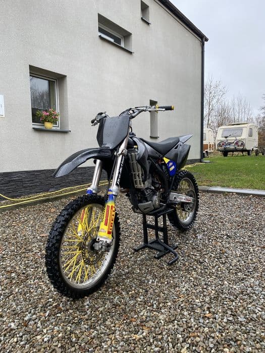 Suzuki rmz 250.