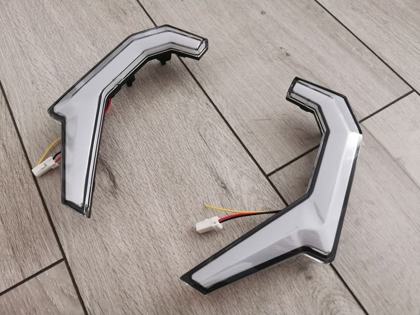 Polaris rzr 1000 lampa lampy kierunek obrysowa łezka reflektor