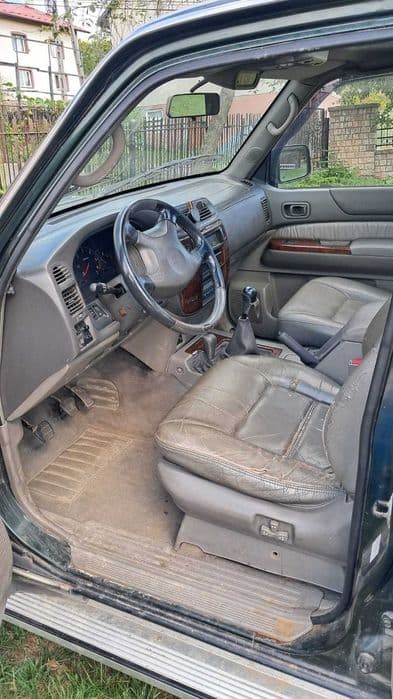 Nissan Patrol Y61 2.8