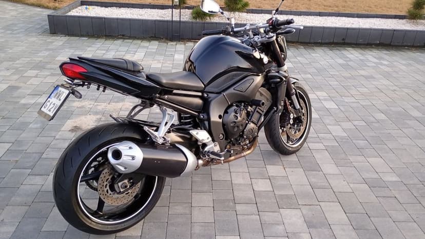 Yamaha FZ1 N 2007 nowe opony napęd