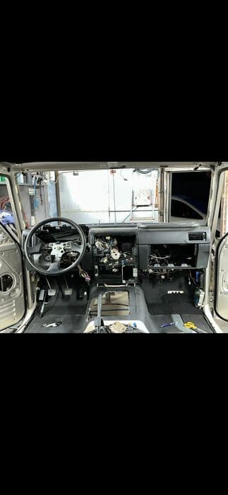 Karoseria patrol y60 krótki po komplej renowacji