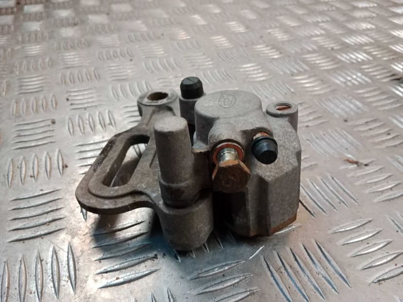 Beta RR 125 Enduro Pompa Hamulca Tył + Zacisk 13-20 Układ Hamulcowy