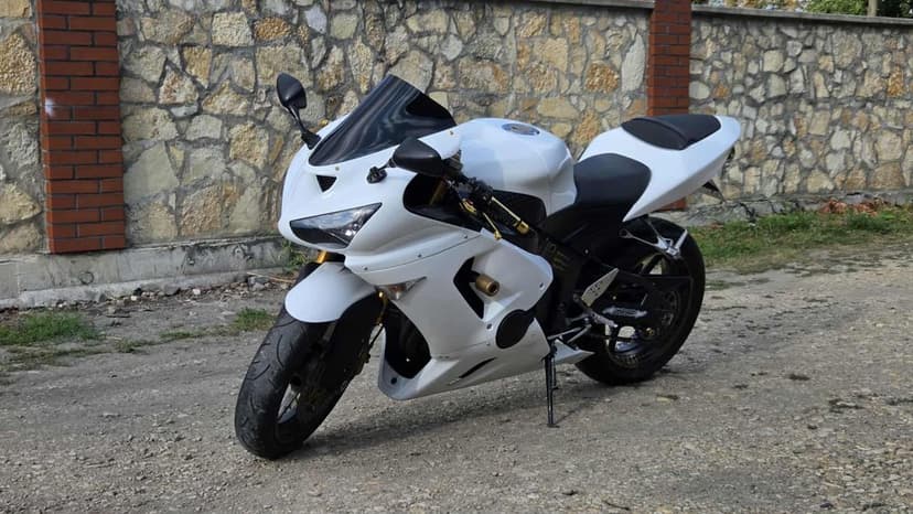 Kawasaki zx6r  2005
