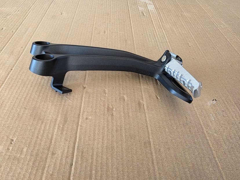 Set pasażera prawy tył Yamaha MT 07 MT-07 MT07 podnóżek 2020-